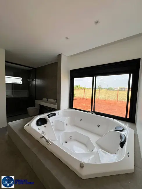 Chácara com 4 quartos à venda, 1573m2 em Guapo - GO - imagem 9 Foto 9 de Chácara com 4 quartos à venda, 1573m2 em Guapo - GO