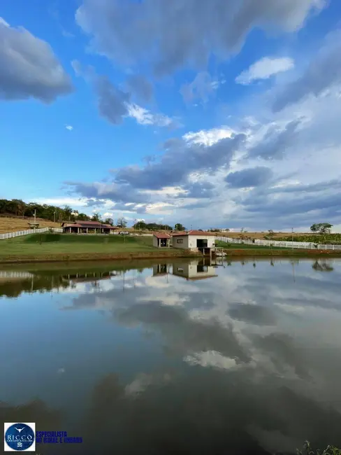 Chácara com 3 quartos à venda em Inhumas - GO - imagem 2 Foto 2 de Chácara com 3 quartos à venda em Inhumas - GO