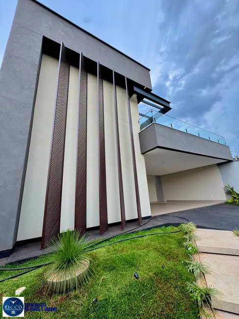 Foto 2 de Casa com 3 quartos à venda, 420m2 em Jardim Atlântico, Goiania - GO