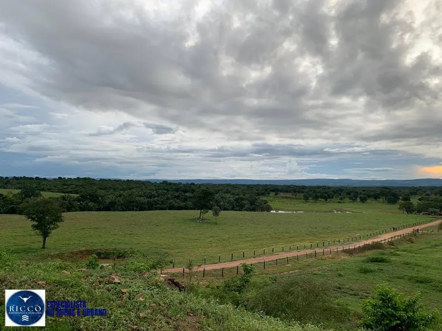 Foto 1 de Fazenda / Haras com 3 quartos à venda, 79m2 em Piranhas - GO