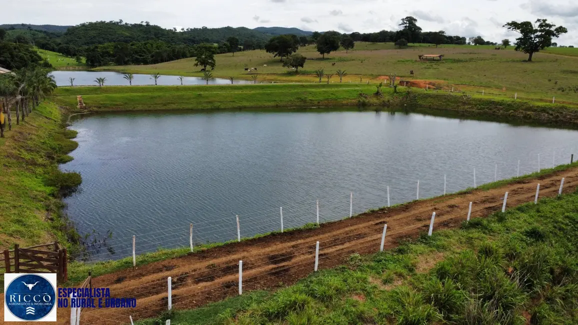 Foto 4 de Fazenda / Haras com 4 quartos à venda, 54m2 em Itapuranga - GO