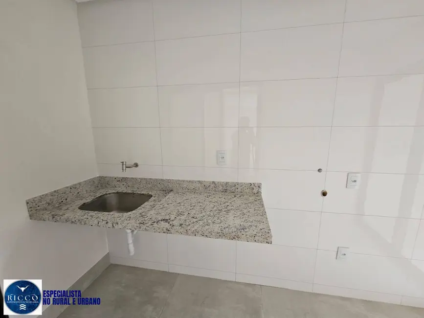 Foto 7 de Casa de Condomínio com 4 quartos à venda em Senador Canedo - GO