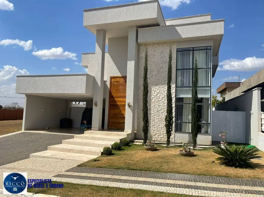 Foto 1 de Casa de Condomínio com 3 quartos à venda, 426m2 em Residencial Goiânia Golfe Clube, Goiania - GO