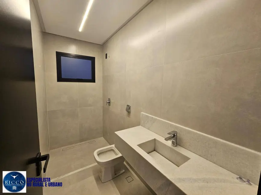 Foto 3 de Casa de Condomínio com 4 quartos à venda, 360m2 em Senador Canedo - GO