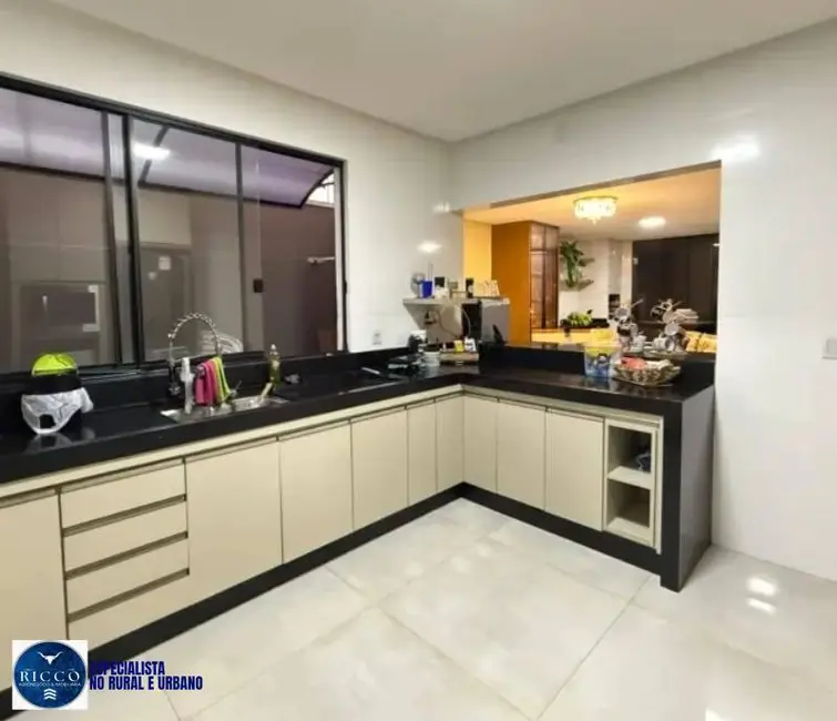 Foto 9 de Sobrado com 3 quartos à venda, 250m2 em Jardim Atlântico, Goiania - GO