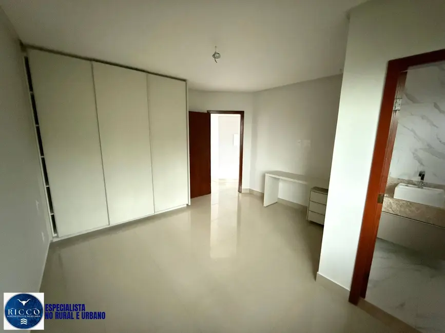 Foto 6 de Casa de Condomínio com 4 quartos à venda, 407m2 em Loteamento Portal do Sol I, Goiania - GO