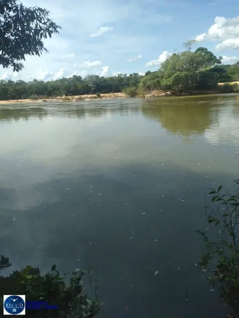 Foto 1 de Fazenda / Haras com 2 quartos à venda, 740m2 em Parana - TO