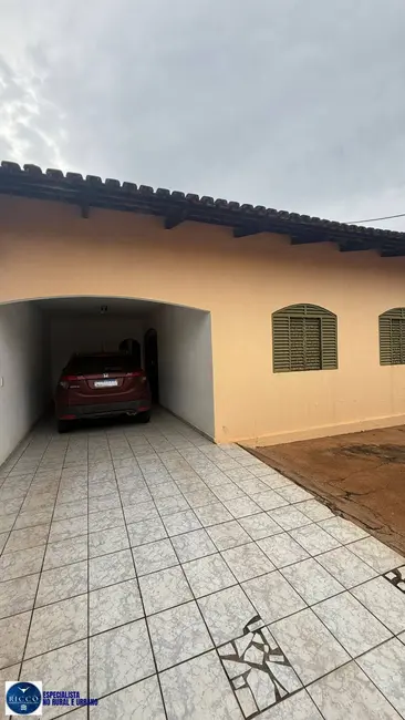 Foto 2 de Casa com 3 quartos à venda, 595m2 em Jardim Europa, Goiania - GO