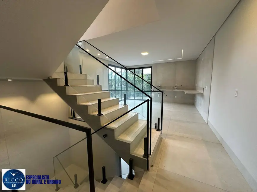 Foto 4 de Casa com 3 quartos à venda, 210m2 em Jardim Atlântico, Goiania - GO