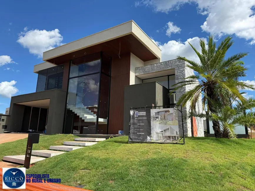 Casa de Condomínio com 4 quartos à venda, 532m2 em Goiania - GO - imagem 1 Foto 1 de Casa de Condomínio com 4 quartos à venda, 532m2 em Goiania - GO