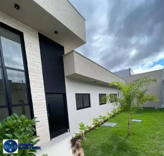 Foto 1 de Casa com 3 quartos à venda, 367m2 em Setor Três Marias, Goiania - GO