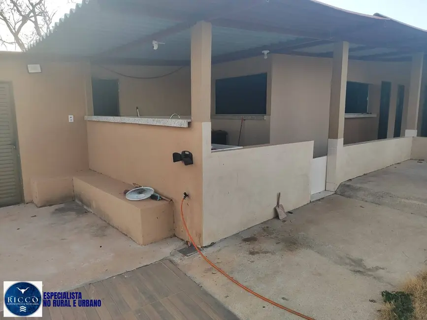 Chácara com 3 quartos à venda, 7150m2 em Uruacu - GO - imagem 2 Foto 2 de Chácara com 3 quartos à venda, 7150m2 em Uruacu - GO