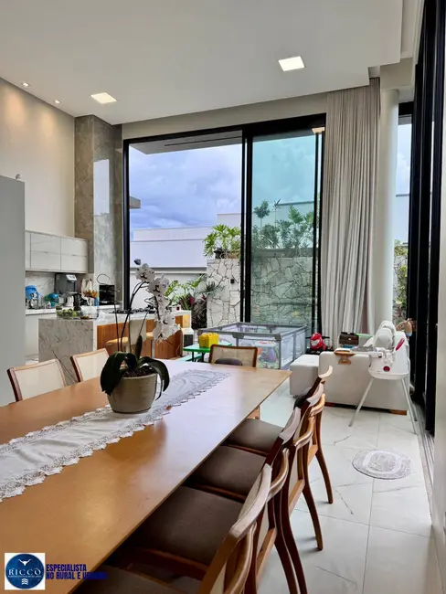 Casa de Condomínio com 3 quartos à venda, 444m2 em Residencial Goiânia Golfe Clube, Goiania - GO - imagem 4 Foto 4 de Casa de Condomínio com 3 quartos à venda, 444m2 em Residencial Goiânia Golfe Clube, Goiania - GO