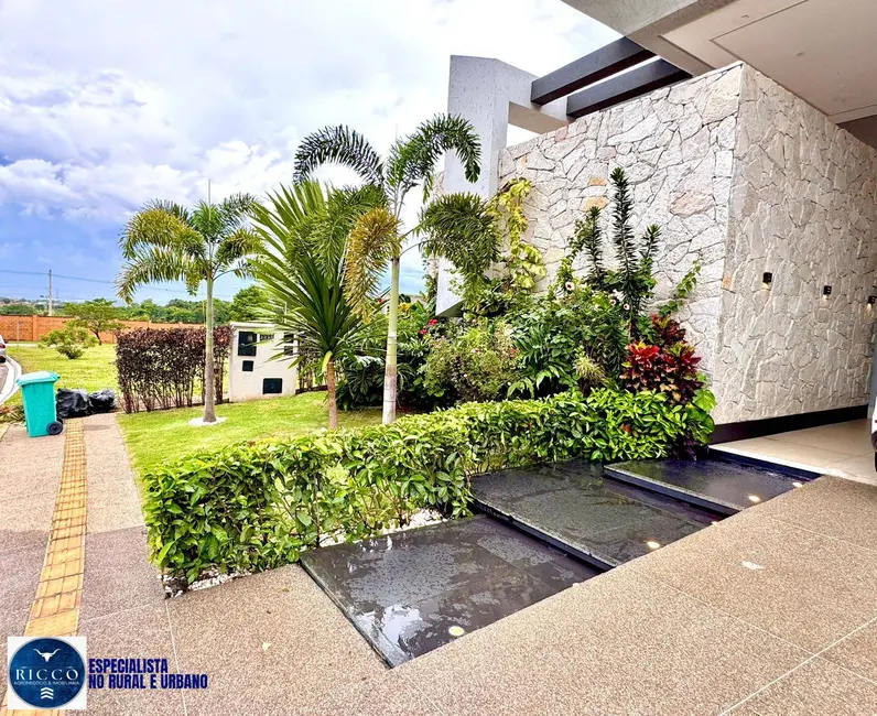 Casa de Condomínio com 3 quartos à venda, 444m2 em Residencial Goiânia Golfe Clube, Goiania - GO - imagem 3 Foto 3 de Casa de Condomínio com 3 quartos à venda, 444m2 em Residencial Goiânia Golfe Clube, Goiania - GO