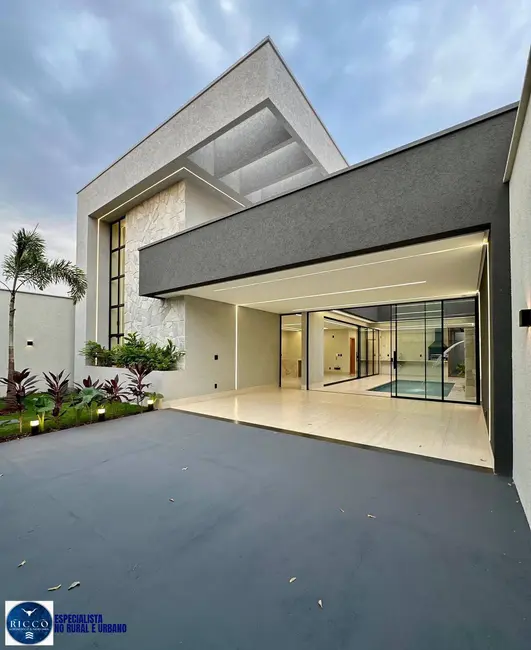 Foto 2 de Casa com 3 quartos à venda, 360m2 em Moinho dos Ventos, Goiania - GO