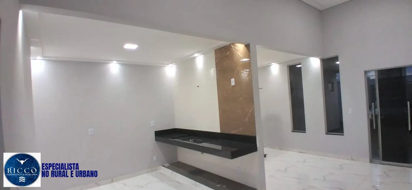 Foto 5 de Casa com 3 quartos à venda, 180m2 em Residencial Canadá, Goiania - GO