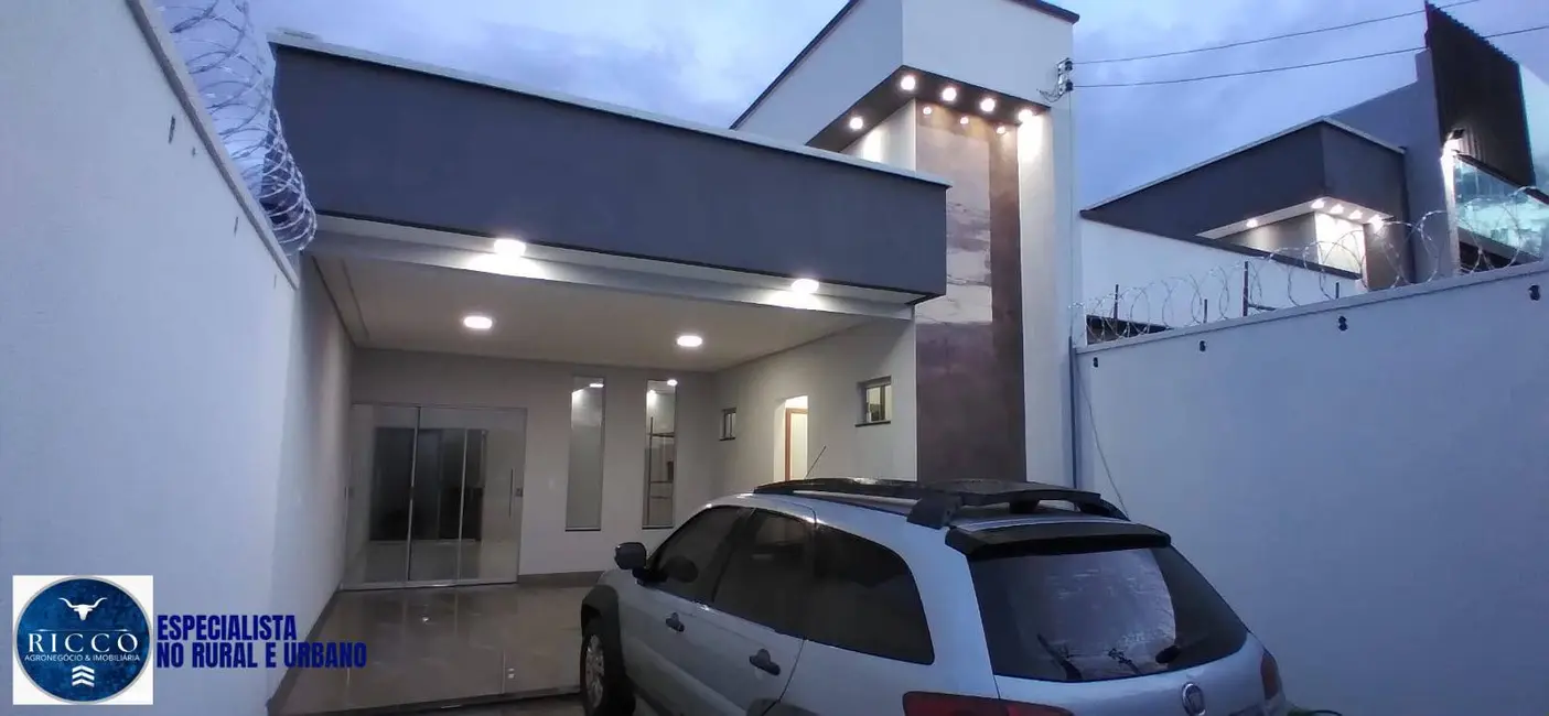 Foto 3 de Casa com 3 quartos à venda, 180m2 em Residencial Canadá, Goiania - GO