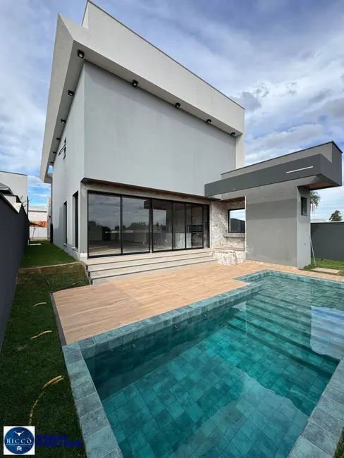 Casa de Condomínio com 4 quartos à venda, 429m2 em Rio Verde - GO - imagem 1 Foto 1 de Casa de Condomínio com 4 quartos à venda, 429m2 em Rio Verde - GO