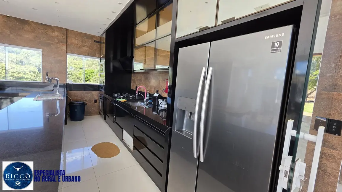 Foto 8 de Casa de Condomínio com 6 quartos à venda, 1280m2 em Hidrolandia - GO