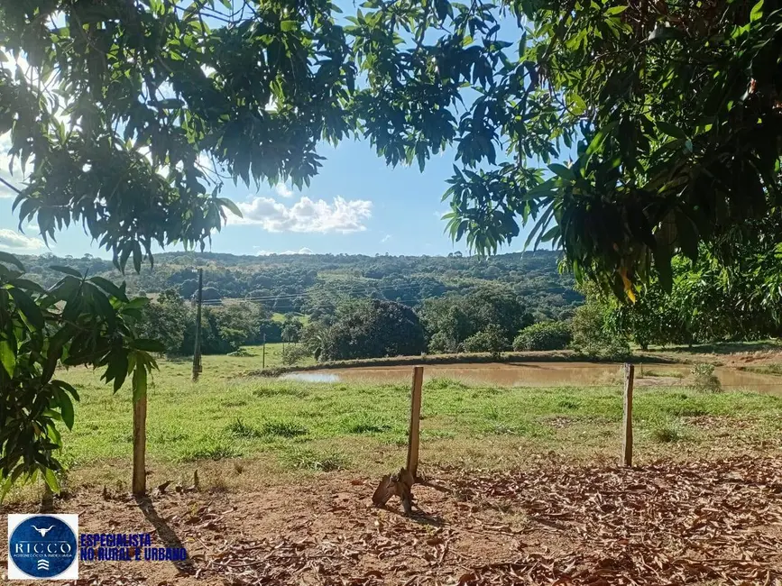 Foto 2 de Fazenda / Haras com 3 quartos à venda, 28m2 em Montes Claros De Goias - GO