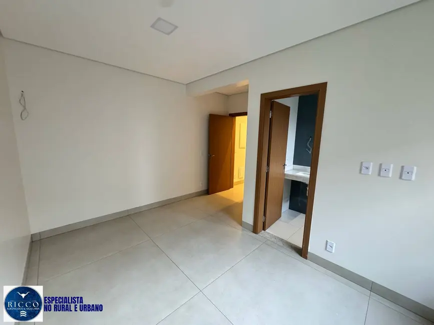 Foto 6 de Casa de Condomínio com 3 quartos à venda, 360m2 em Senador Canedo - GO