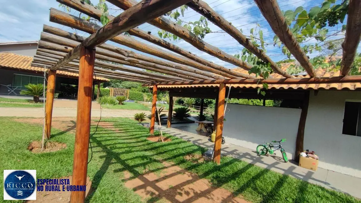 Chácara com 3 quartos à venda, 2789m2 em Hidrolandia - GO - imagem 6 Foto 6 de Chácara com 3 quartos à venda, 2789m2 em Hidrolandia - GO