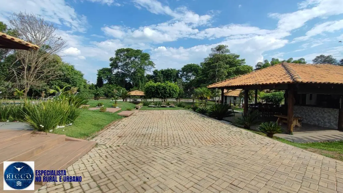 Chácara com 3 quartos à venda, 2789m2 em Hidrolandia - GO - imagem 5 Foto 5 de Chácara com 3 quartos à venda, 2789m2 em Hidrolandia - GO