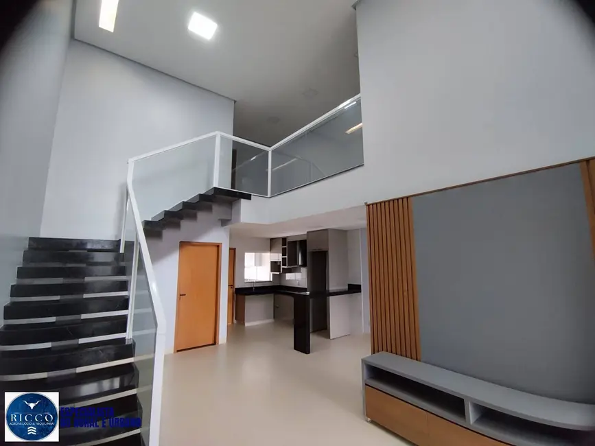 Foto 3 de Sobrado com 3 quartos à venda, 224m2 em Jardim América, Goiania - GO