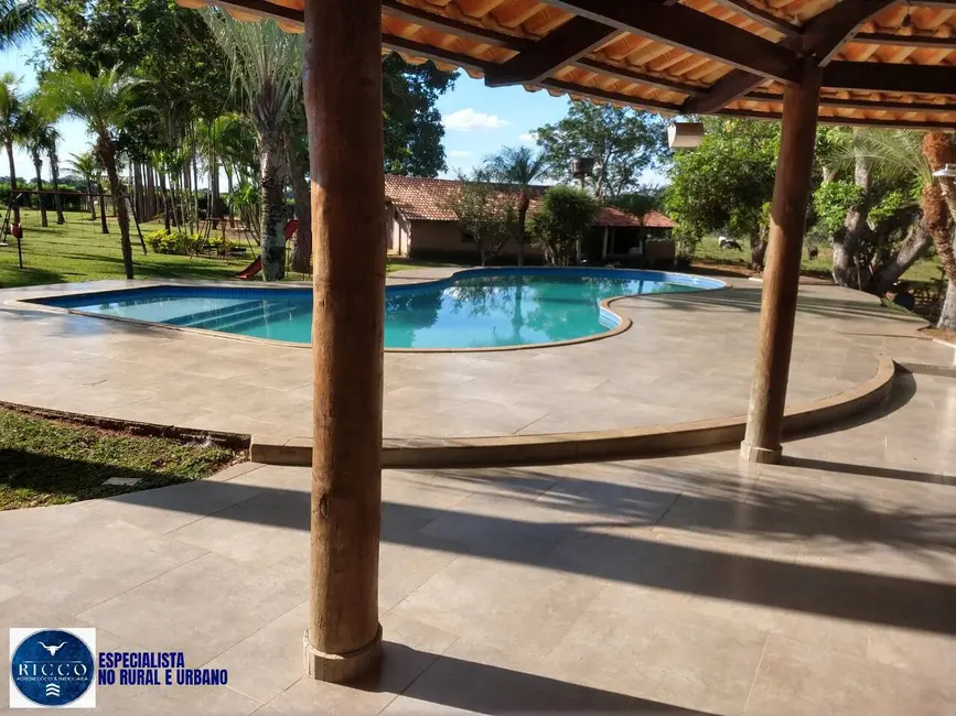 Foto 4 de Chácara com 4 quartos à venda em Trindade - GO