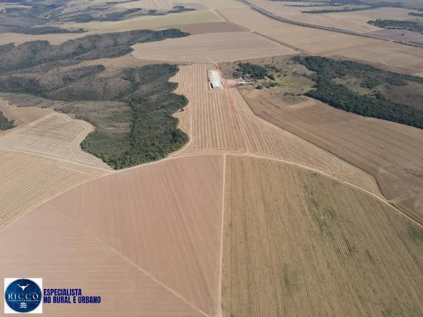 Foto 7 de Fazenda / Haras com 4 quartos à venda, 2550m2 em Cristalina - GO
