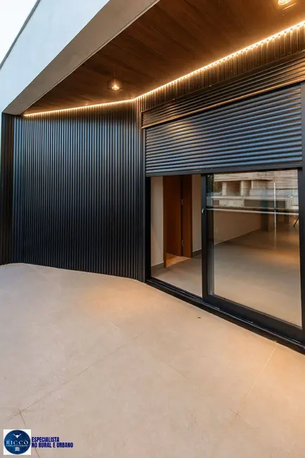 Sobrado com 3 quartos à venda, 252m2 em Jardim América, Goiania - GO - imagem 7 Foto 7 de Sobrado com 3 quartos à venda, 252m2 em Jardim América, Goiania - GO