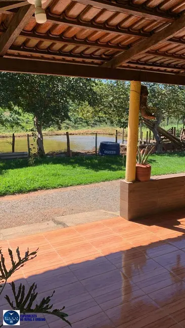 Foto 2 de Fazenda / Haras com 4 quartos à venda, 153m2 em Niquelandia - GO