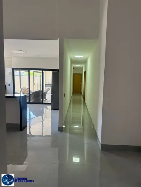 Foto 9 de Casa com 3 quartos à venda, 375m2 em Residencial Condomínio Jardim Veneza, Senador Canedo - GO
