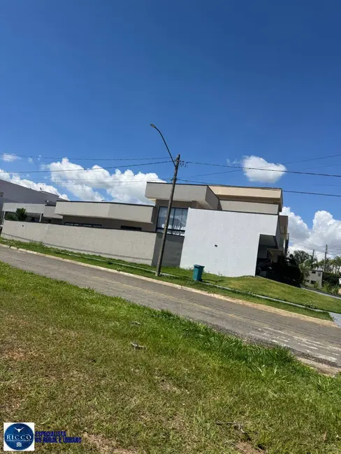 Foto 3 de Casa com 3 quartos à venda, 375m2 em Residencial Condomínio Jardim Veneza, Senador Canedo - GO