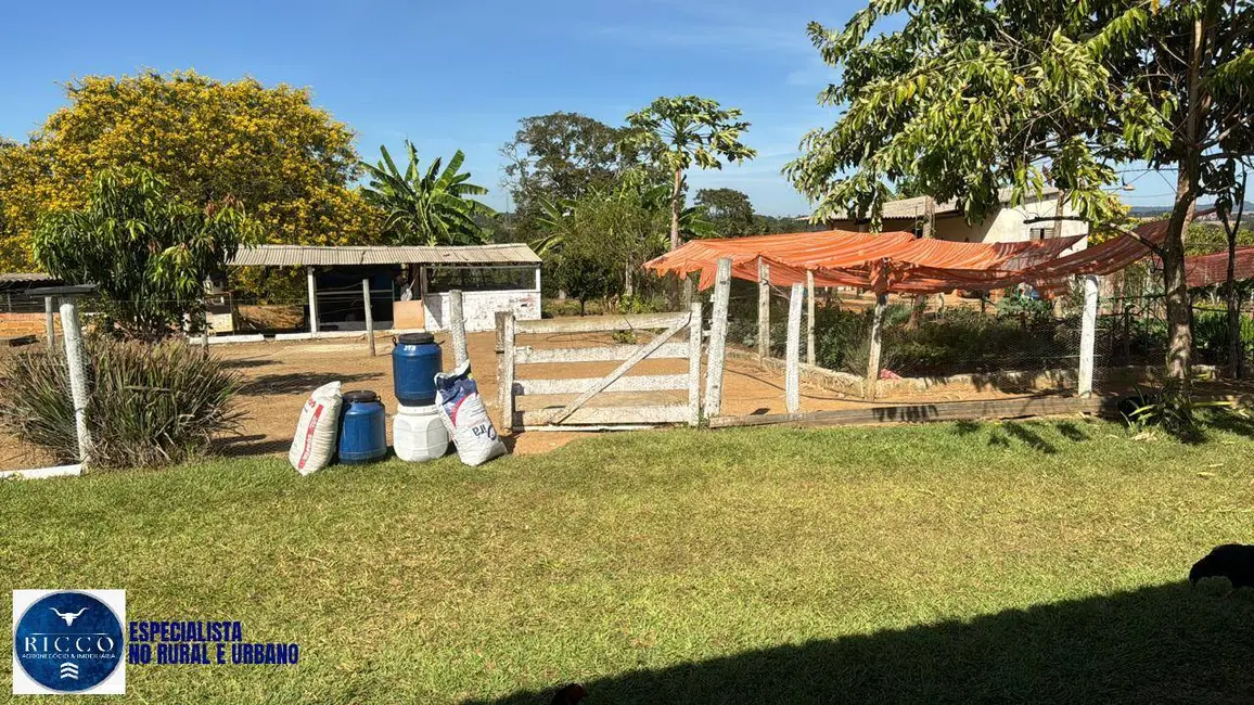 Foto 3 de Sítio / Rancho com 3 quartos à venda em Trindade - GO