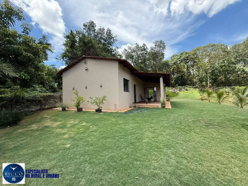 Chácara com 4 quartos à venda, 2000m2 em Neropolis - GO - imagem 5 Foto 5 de Chácara com 4 quartos à venda, 2000m2 em Neropolis - GO