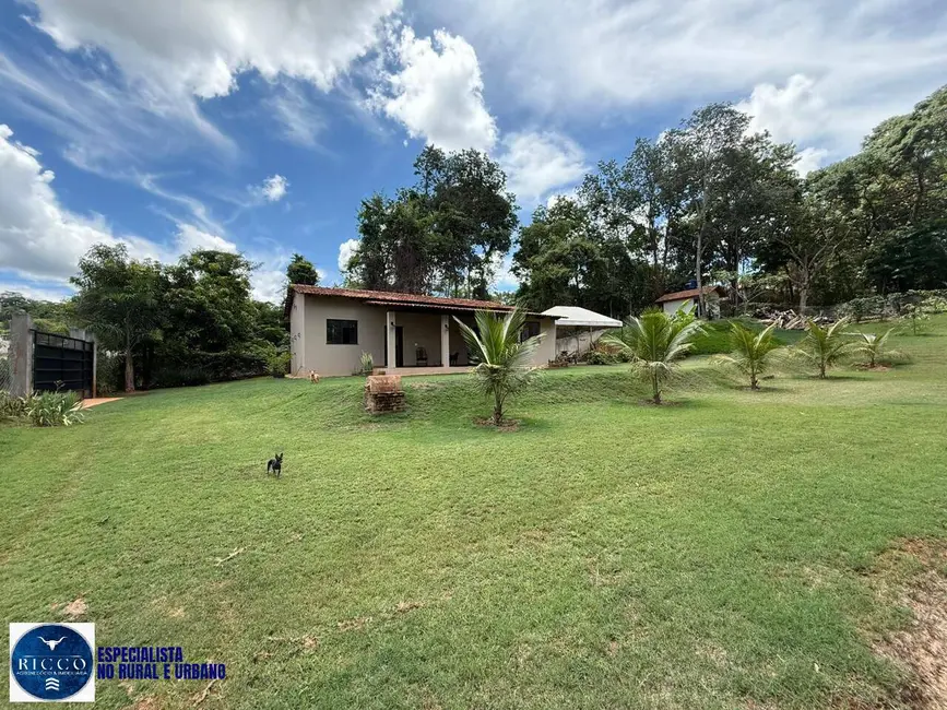 Chácara com 4 quartos à venda, 2000m2 em Neropolis - GO - imagem 1 Foto 1 de Chácara com 4 quartos à venda, 2000m2 em Neropolis - GO