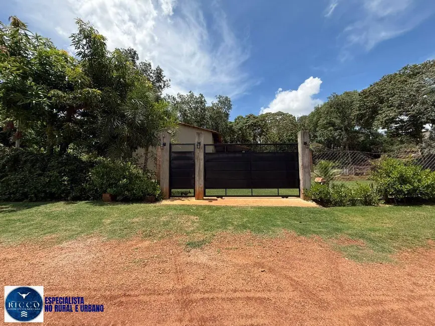 Chácara com 4 quartos à venda, 2000m2 em Neropolis - GO - imagem 7 Foto 7 de Chácara com 4 quartos à venda, 2000m2 em Neropolis - GO