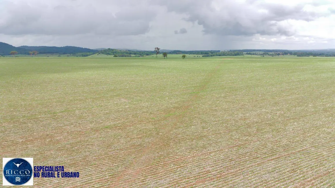 Foto 3 de Fazenda / Haras com 4 quartos à venda, 333m2 em Itaucu - GO