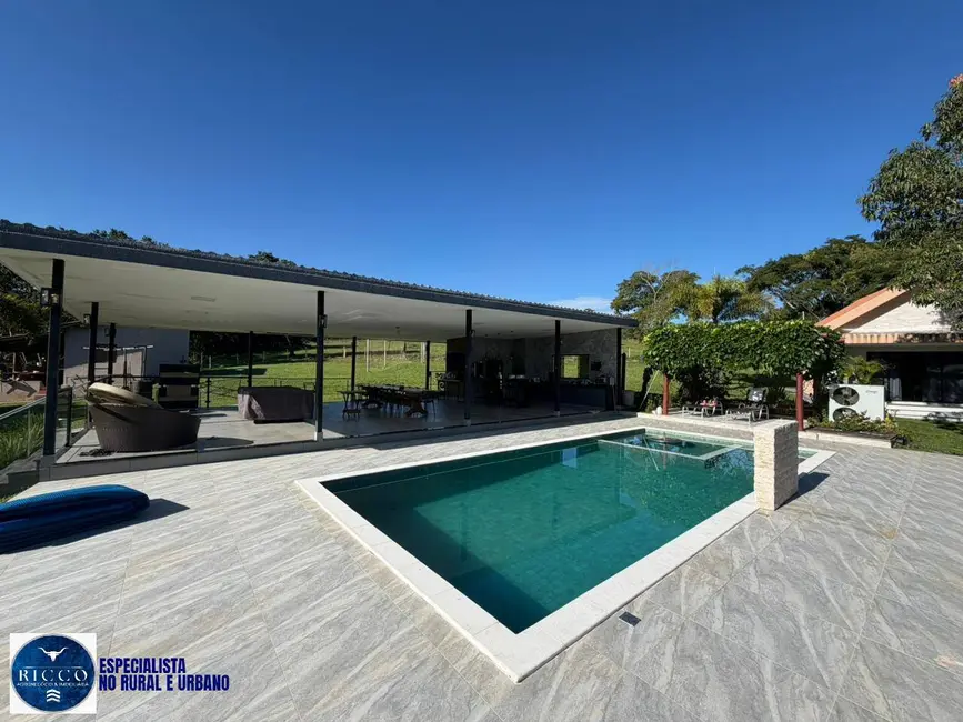 Foto 1 de Chácara com 3 quartos à venda, 53000m2 em Aragoiania - GO