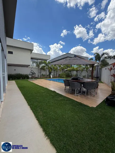 Casa de Condomínio com 3 quartos à venda, 563m2 em Goiania - GO - imagem 8 Foto 8 de Casa de Condomínio com 3 quartos à venda, 563m2 em Goiania - GO