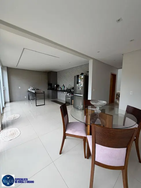 Casa de Condomínio com 3 quartos à venda, 563m2 em Goiania - GO - imagem 9 Foto 9 de Casa de Condomínio com 3 quartos à venda, 563m2 em Goiania - GO