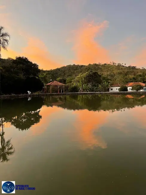 Foto 1 de Fazenda / Haras com 3 quartos à venda, 37m2 em Pirenopolis - GO