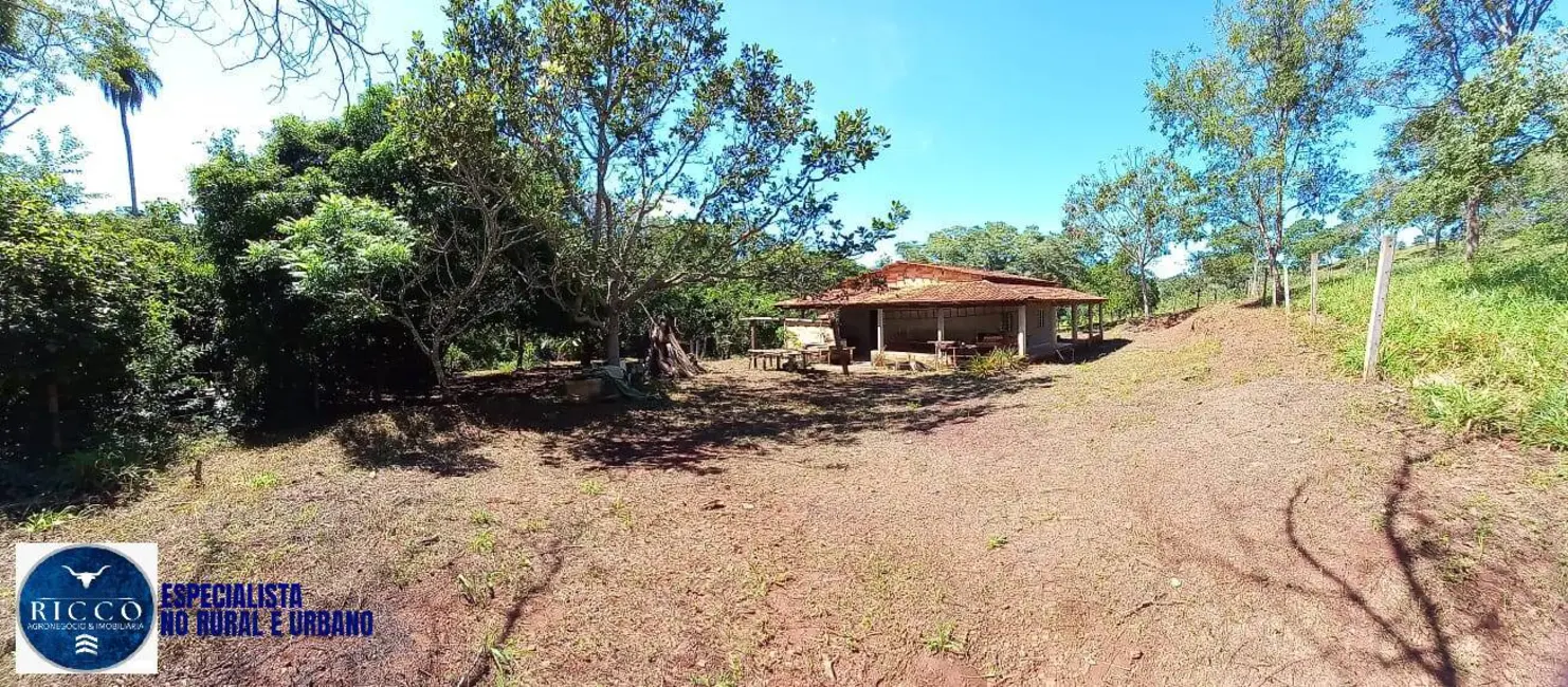 Chácara com 3 quartos à venda, 24000m2 em Bonfinopolis - GO - imagem 1 Foto 1 de Chácara com 3 quartos à venda, 24000m2 em Bonfinopolis - GO