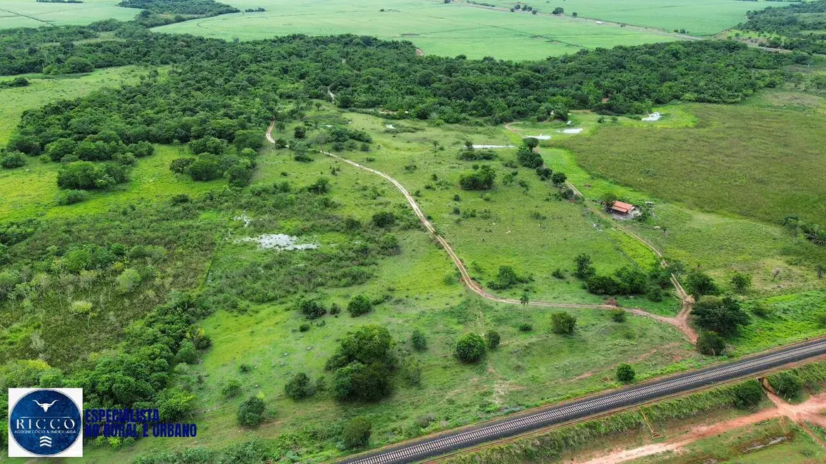 Chácara com 3 quartos à venda, 17m2 em Indiara - GO - imagem 1 Foto 1 de Chácara com 3 quartos à venda, 17m2 em Indiara - GO