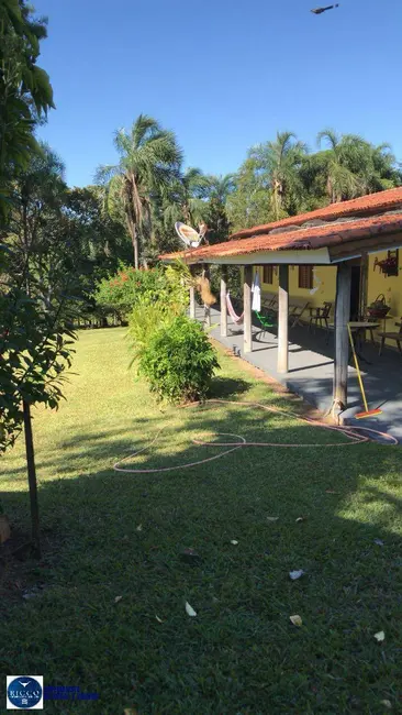 Foto 1 de Chácara com 6 quartos à venda em Anicuns - GO