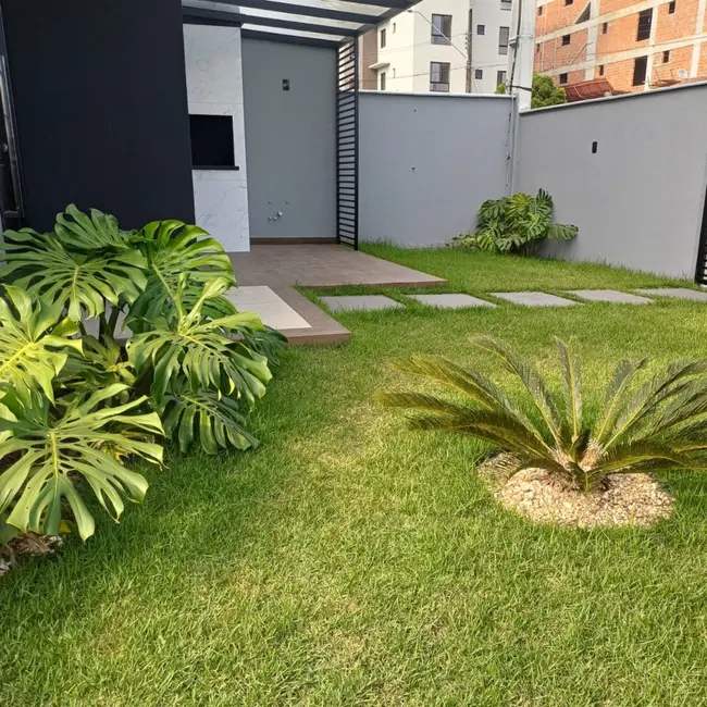 Sobrado com 3 quartos à venda, 152m2 em Bom Retiro, Joinville - SC - imagem 6 Foto 6 de Sobrado com 3 quartos à venda, 152m2 em Bom Retiro, Joinville - SC