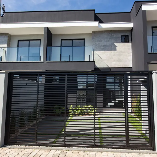 Sobrado com 3 quartos à venda, 113m2 em Bom Retiro, Joinville - SC - imagem 1 Foto 1 de Sobrado com 3 quartos à venda, 113m2 em Bom Retiro, Joinville - SC