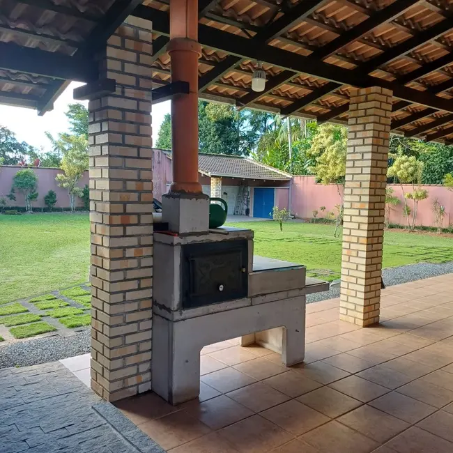 Foto 6 de Casa com 3 quartos à venda, 260m2 em Glória, Joinville - SC