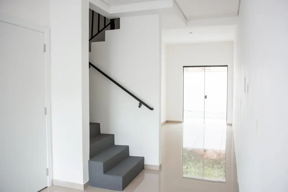 Foto 6 de Sobrado com 3 quartos à venda, 125m2 em Petrópolis, Joinville - SC